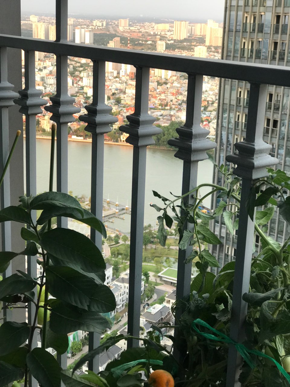 Sang nhượng gấp căn hộ 3 phòng ngủ dự án vinhomes central park 